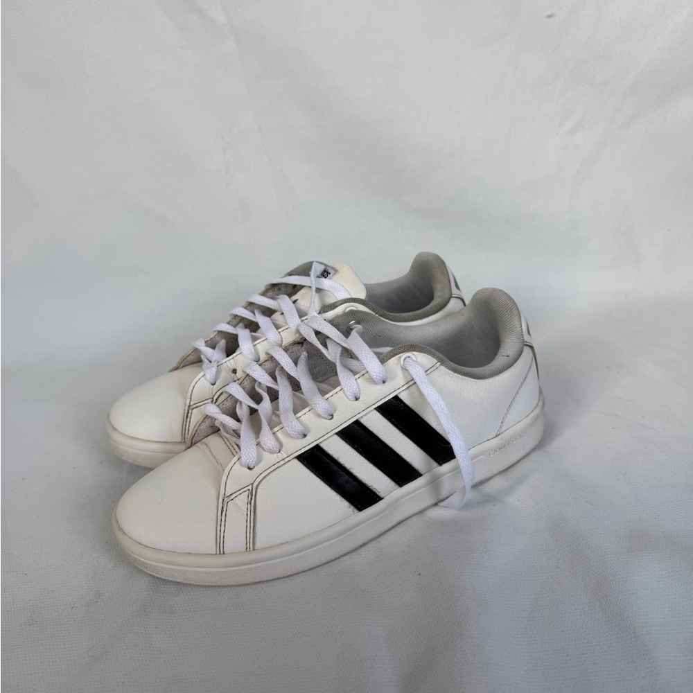 Adidas Classic White and Black Striped Sneakers 7.5